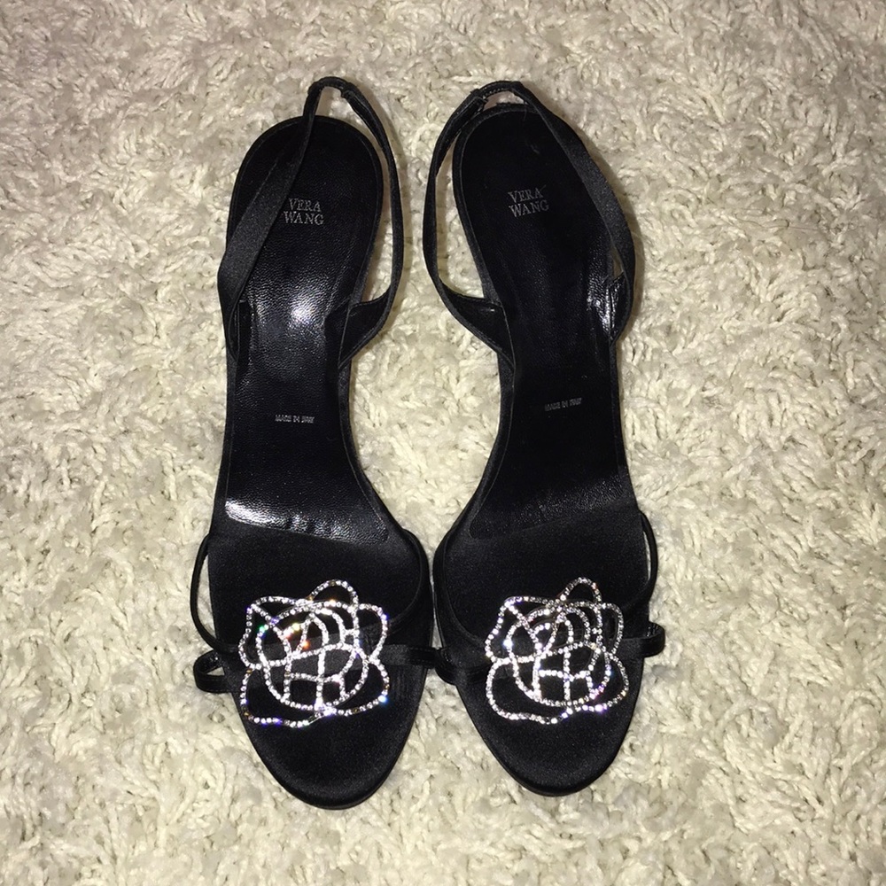 Vera Wang Slingback heels